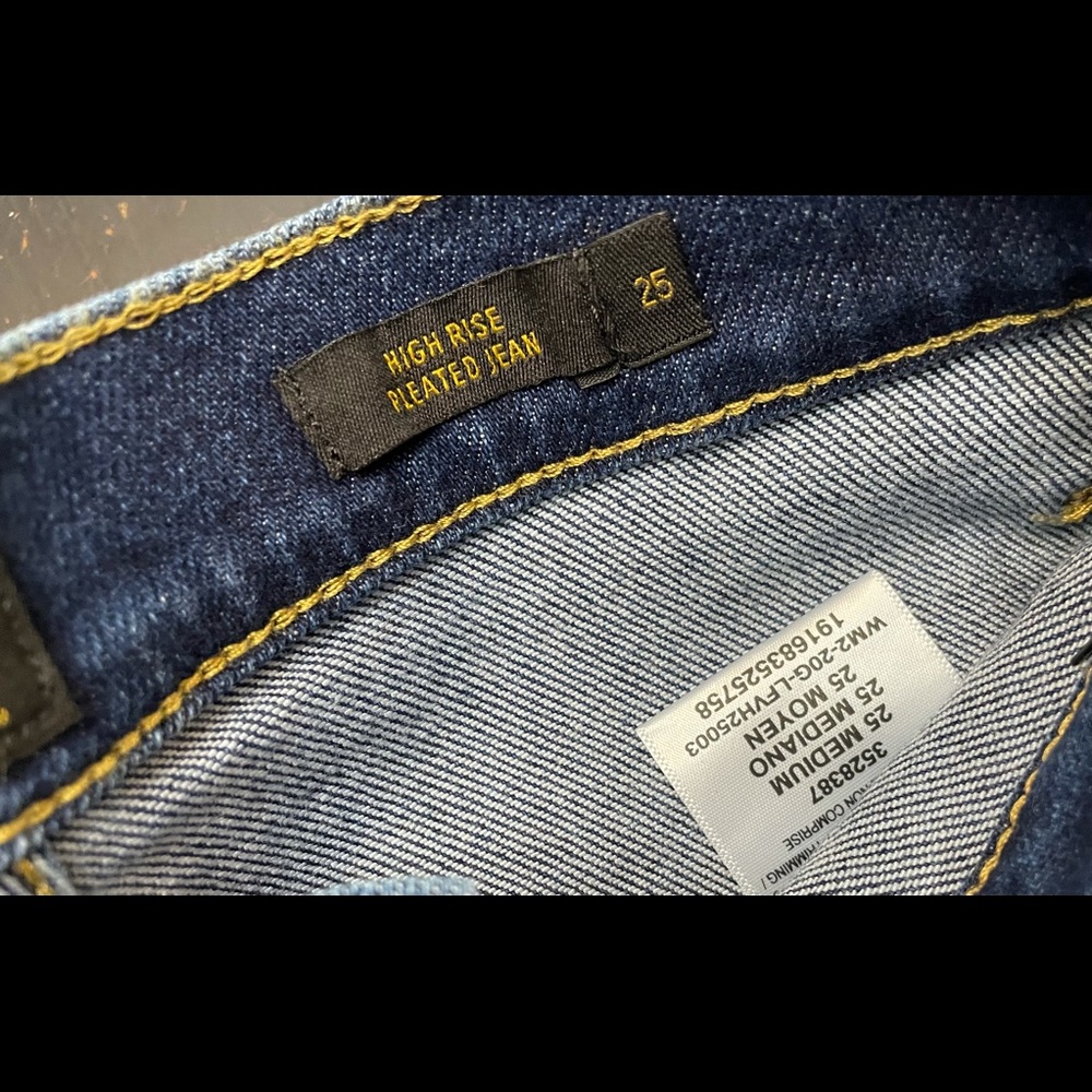 Lee vintage modern High Rise Pleated Mom Jeans - Picture 10 of 13